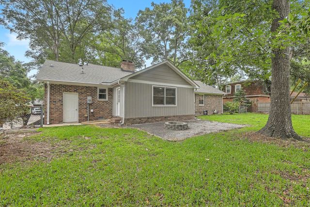 203 Shaftesbury Lane, Summerville, SC 29485