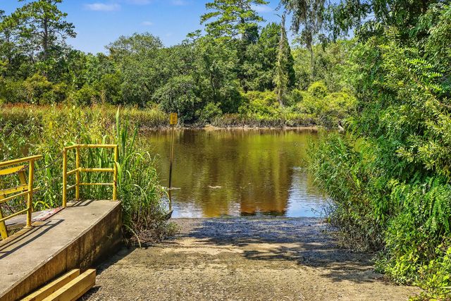 203 Shaftesbury Lane, Summerville, SC 29485