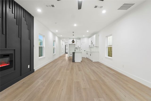 4230 Aztec, Dallas, TX 75216