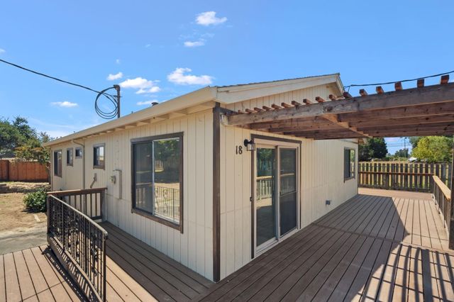 18 Hawthorne Avenue, Watsonville, CA 95076