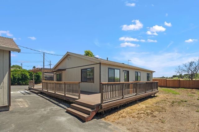 18 Hawthorne Avenue, Watsonville, CA 95076