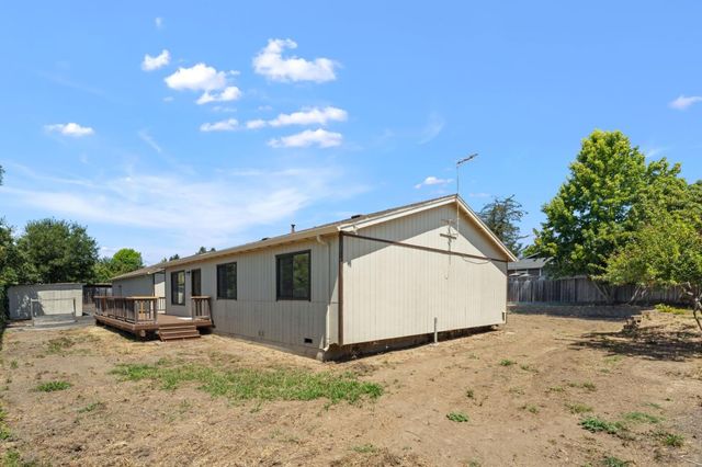 18 Hawthorne Avenue, Watsonville, CA 95076