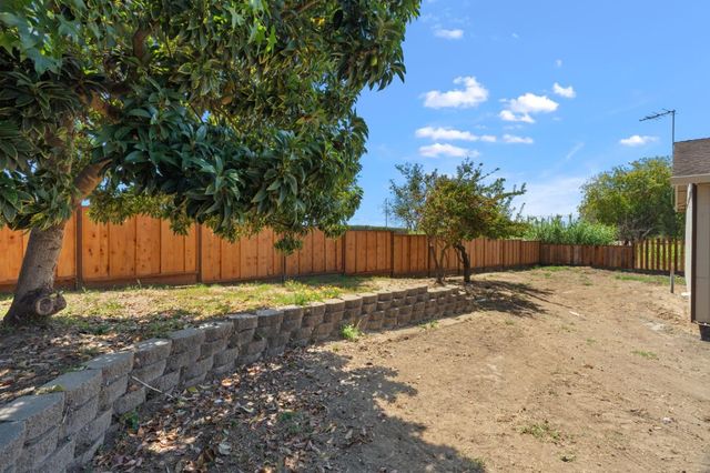 18 Hawthorne Avenue, Watsonville, CA 95076