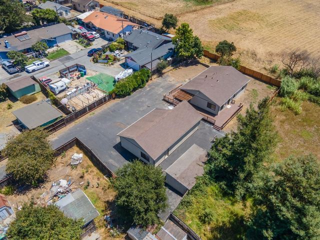 18 Hawthorne Avenue, Watsonville, CA 95076