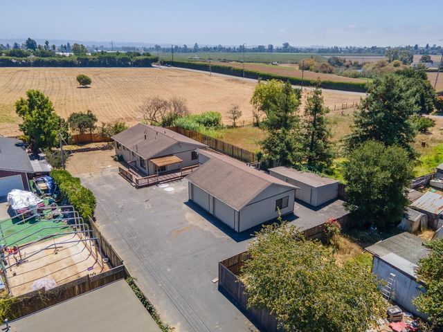 18 Hawthorne Avenue, Watsonville, CA 95076