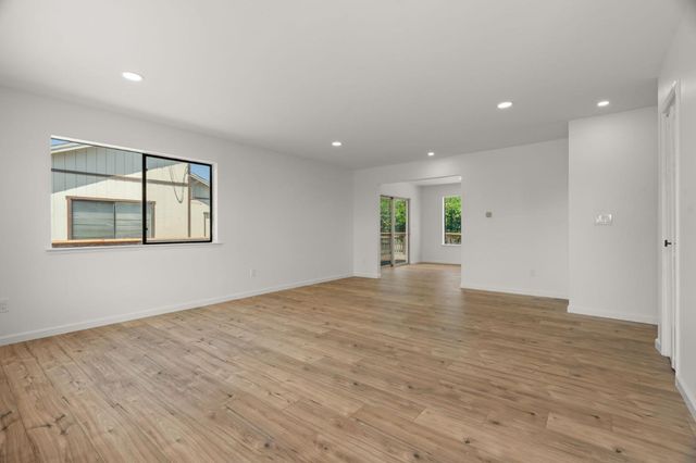 18 Hawthorne Avenue, Watsonville, CA 95076