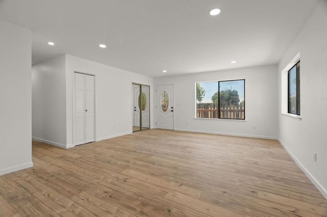 18 Hawthorne Avenue, Watsonville, CA 95076