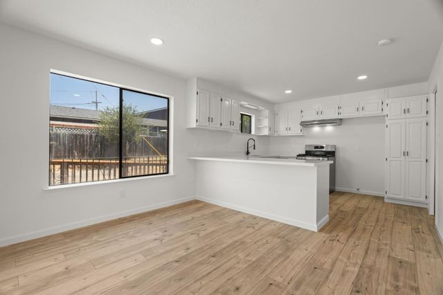 18 Hawthorne Avenue, Watsonville, CA 95076