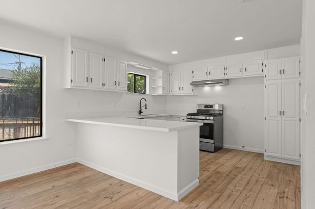 18 Hawthorne Avenue, Watsonville, CA 95076