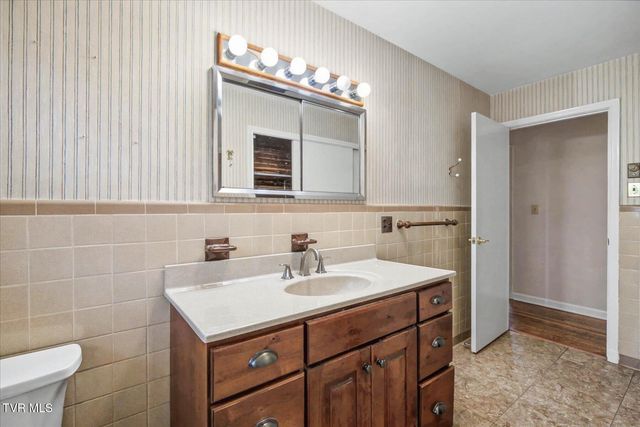 4525 Chickasaw Road, Kingsport, TN 37664