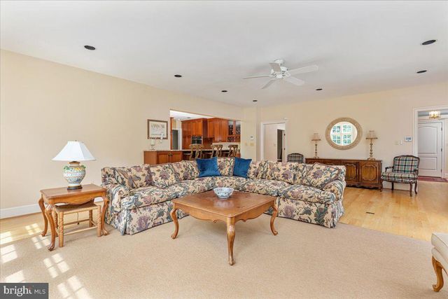 7131 WOODLAND DR, Springfield, VA 22151