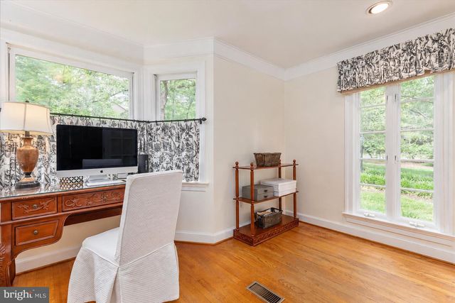 7131 WOODLAND DR, Springfield, VA 22151