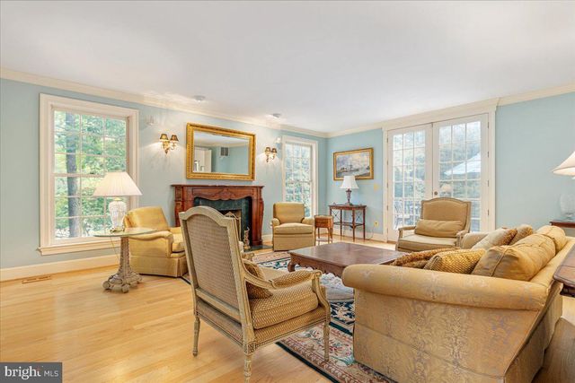7131 WOODLAND DR, Springfield, VA 22151