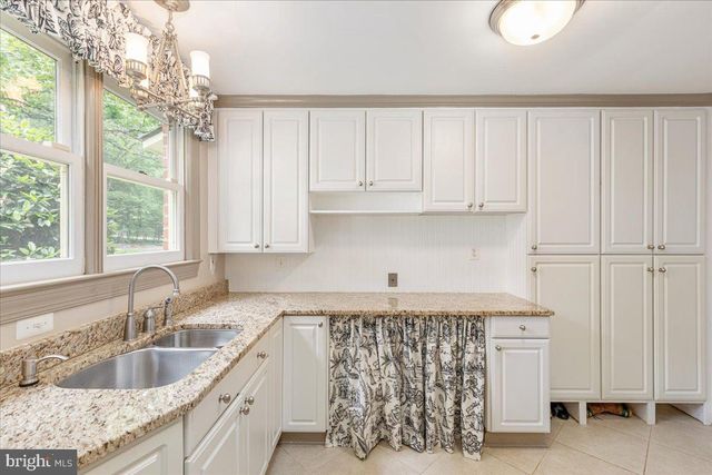 7131 WOODLAND DR, Springfield, VA 22151