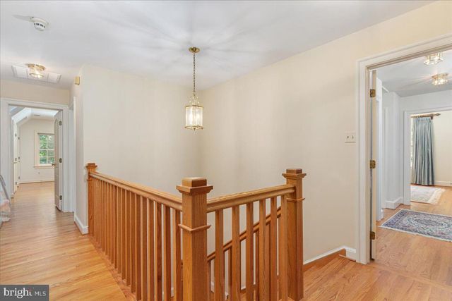 7131 WOODLAND DR, Springfield, VA 22151