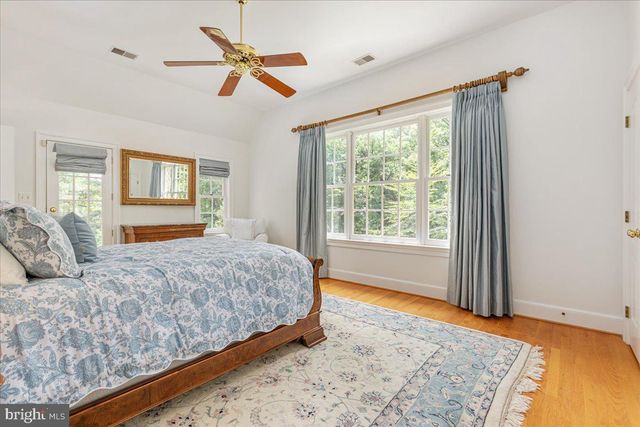 7131 WOODLAND DR, Springfield, VA 22151