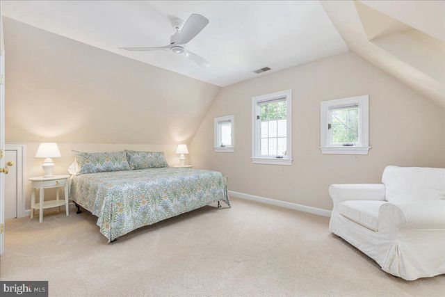 7131 WOODLAND DR, Springfield, VA 22151