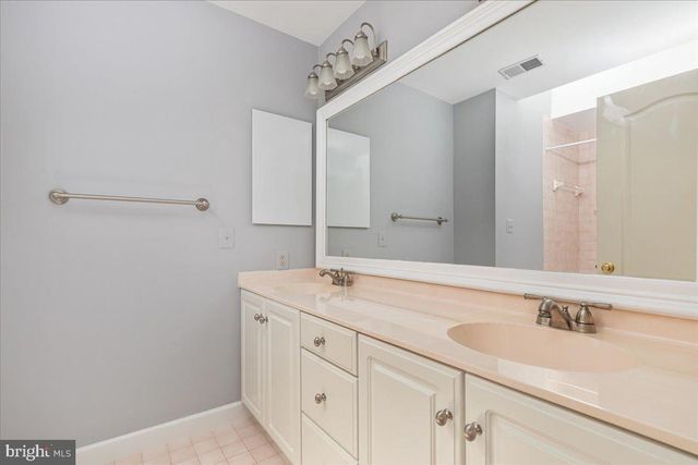 7131 WOODLAND DR, Springfield, VA 22151