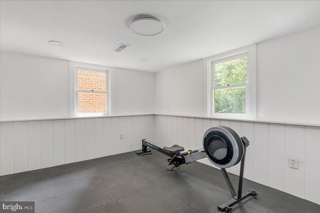 7131 WOODLAND DR, Springfield, VA 22151