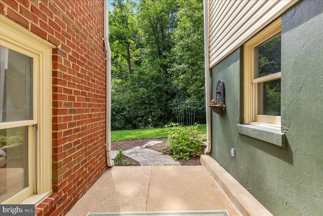 7131 WOODLAND DR, Springfield, VA 22151
