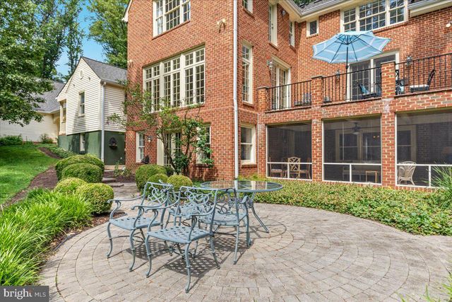 7131 WOODLAND DR, Springfield, VA 22151
