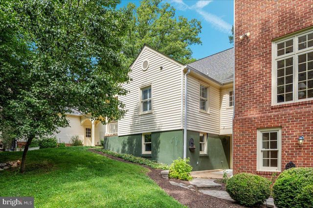 7131 WOODLAND DR, Springfield, VA 22151