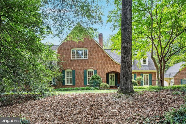 7131 WOODLAND DR, Springfield, VA 22151