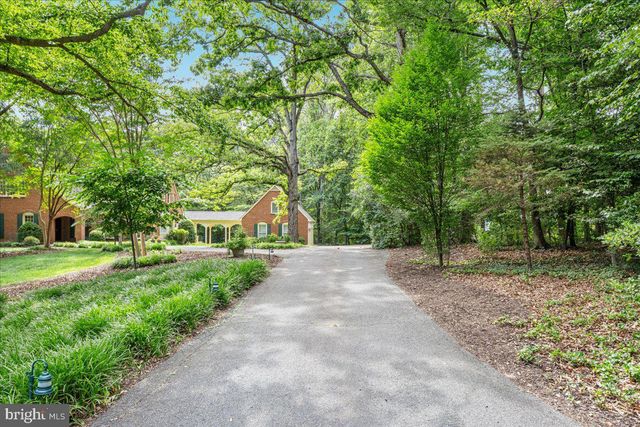 7131 WOODLAND DR, Springfield, VA 22151