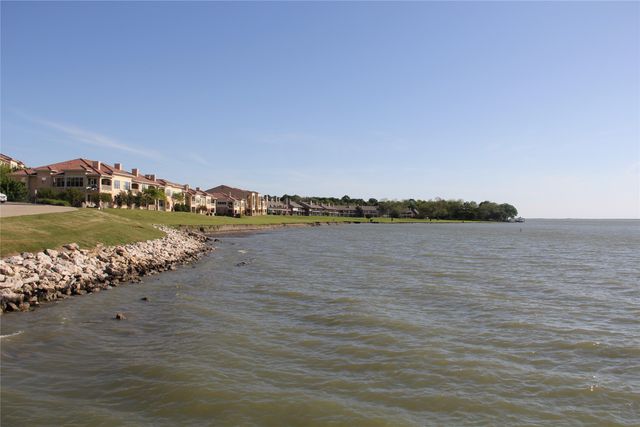 1601 Etosha Drive, Royse City, TX 75189