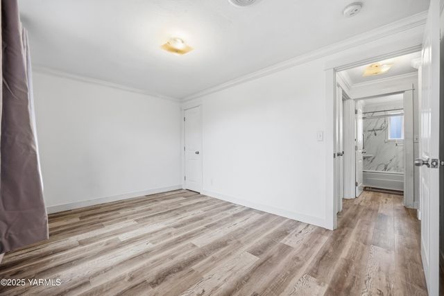 S 905 Ione St, Kennewick, WA 99336