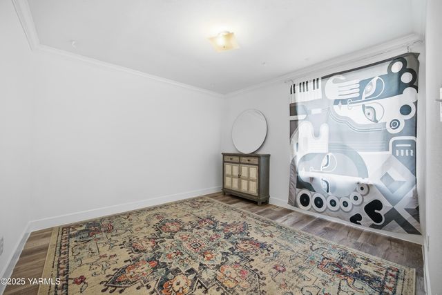 S 905 Ione St, Kennewick, WA 99336