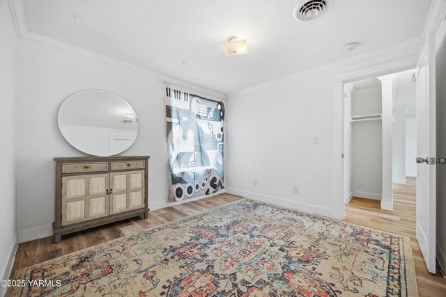 S 905 Ione St, Kennewick, WA 99336