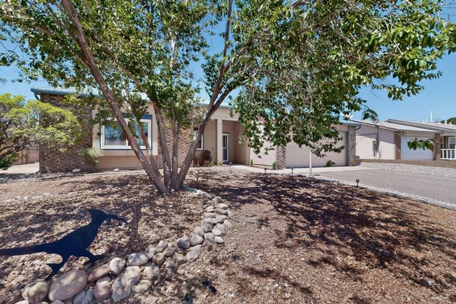 4515 Zirconia Drive NE, Rio Rancho, NM 87124