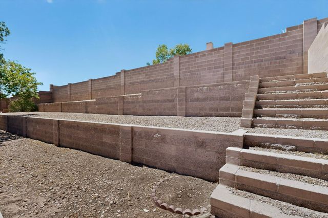 4515 Zirconia Drive NE, Rio Rancho, NM 87124