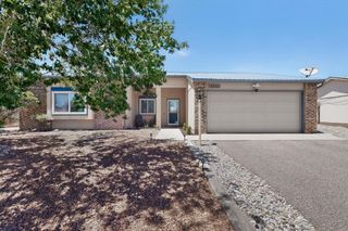 4515 Zirconia Drive NE, Rio Rancho, NM 87124