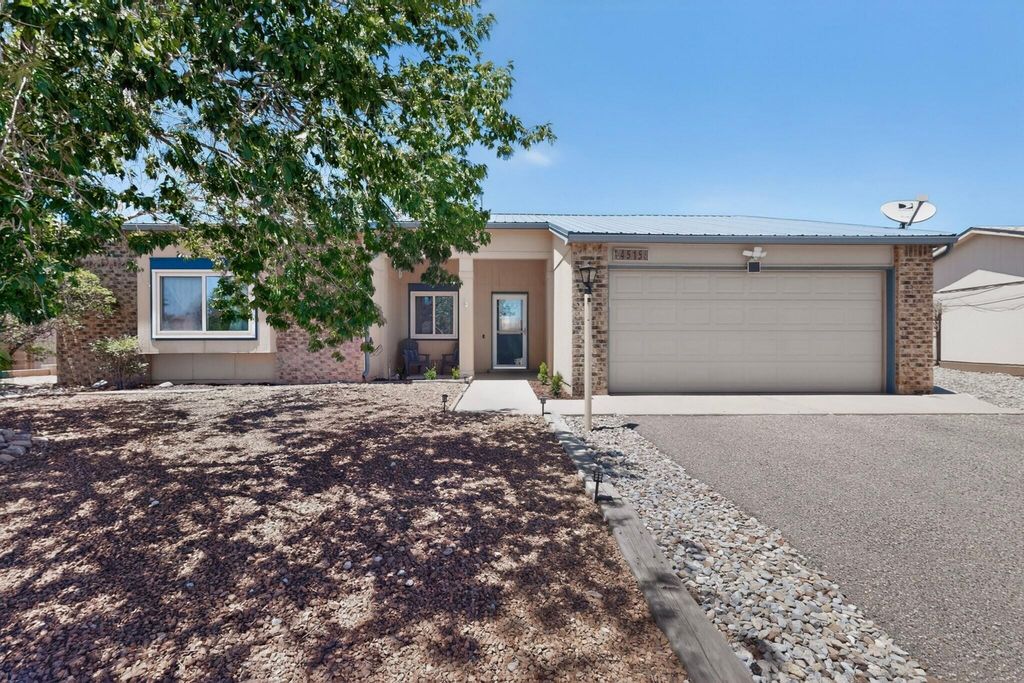 4515 Zirconia Drive NE, Rio Rancho, NM 87124