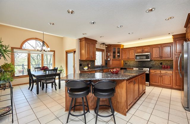 9150 Aurora Avenue, Urbandale, IA 50322