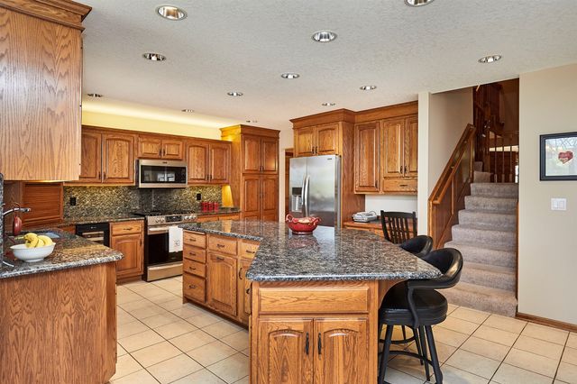 9150 Aurora Avenue, Urbandale, IA 50322