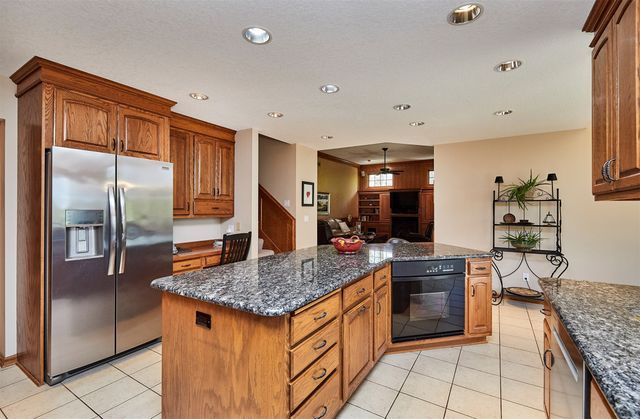9150 Aurora Avenue, Urbandale, IA 50322