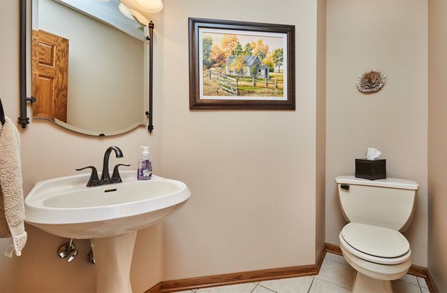 9150 Aurora Avenue, Urbandale, IA 50322