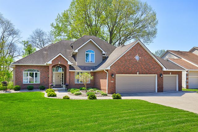 9150 Aurora Avenue, Urbandale, IA 50322
