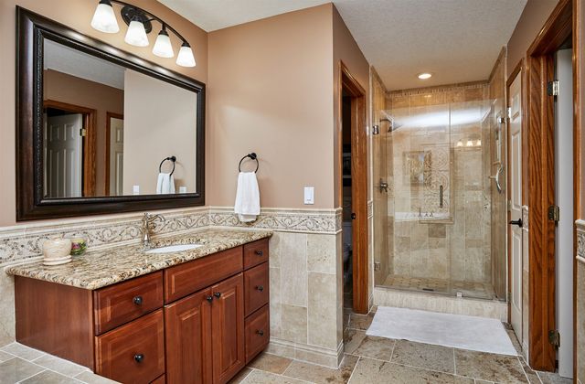 9150 Aurora Avenue, Urbandale, IA 50322