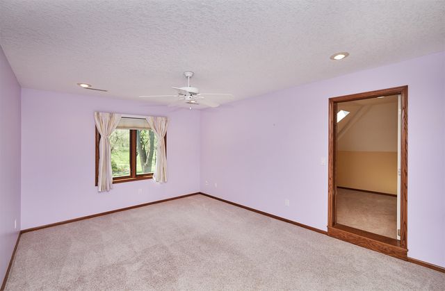 9150 Aurora Avenue, Urbandale, IA 50322