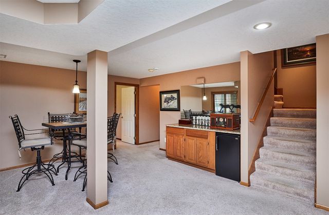 9150 Aurora Avenue, Urbandale, IA 50322