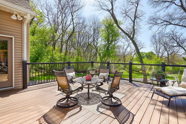 9150 Aurora Avenue, Urbandale, IA 50322
