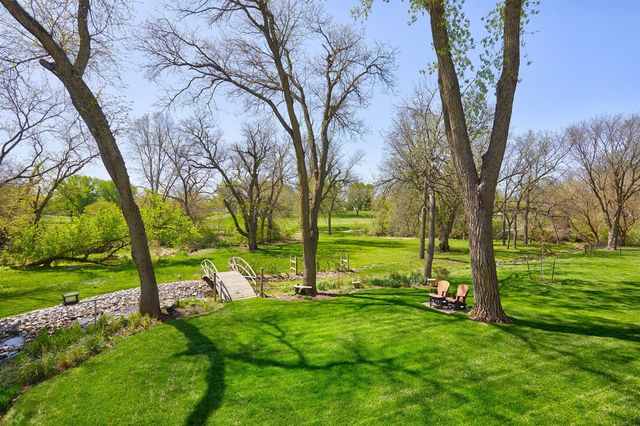 9150 Aurora Avenue, Urbandale, IA 50322