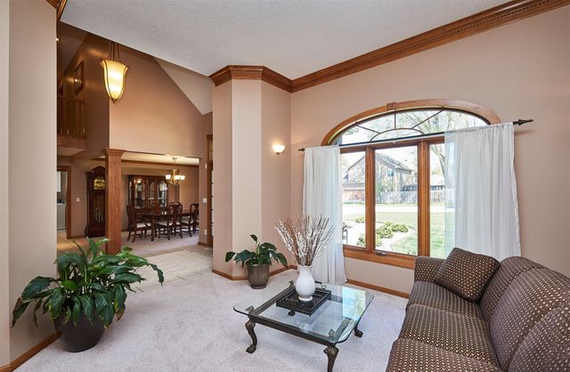 9150 Aurora Avenue, Urbandale, IA 50322