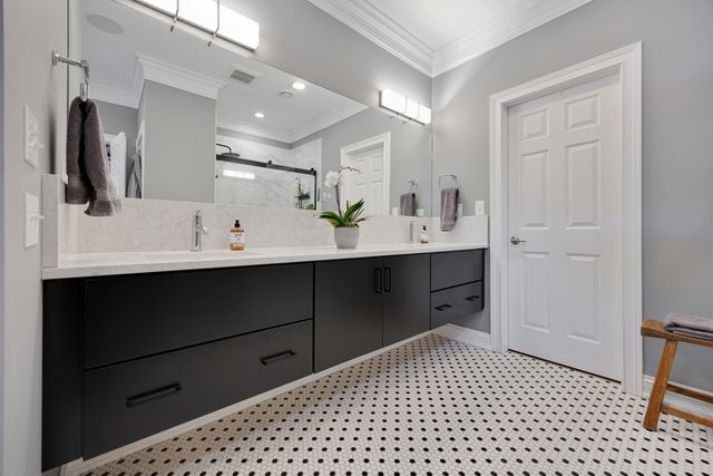 38 Bluestone Drive, St. Charles, IL 60174