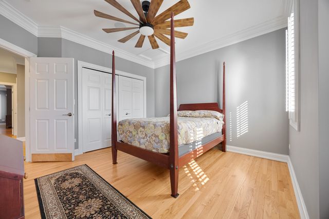 38 Bluestone Drive, St. Charles, IL 60174