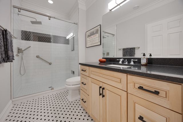 38 Bluestone Drive, St. Charles, IL 60174